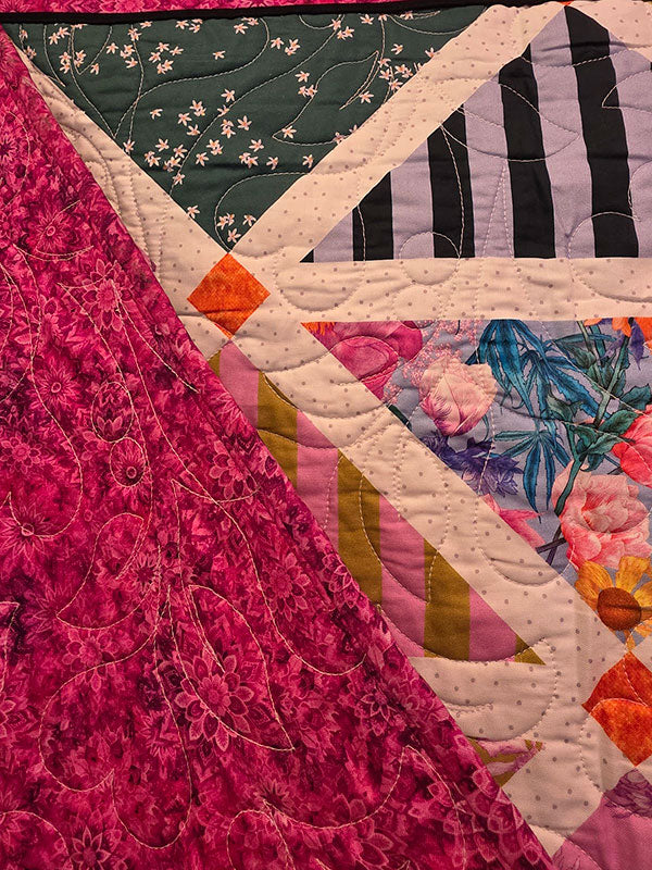 "Triangles" Quilt in Twin XL Size For The Colour Lover - TR8