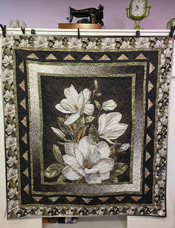 "Elegant Mosaic"  Detailed, Neutral Panel Qullt in Twin XL - TR13