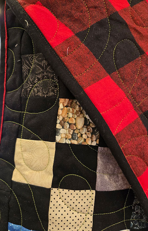 "Checker Board" Cozy Twin Quilt With Plaid Back - TR31