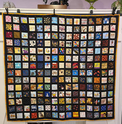 "I Spy" Game Quilt For a Crib Or As A Couch Cuddler - TR38